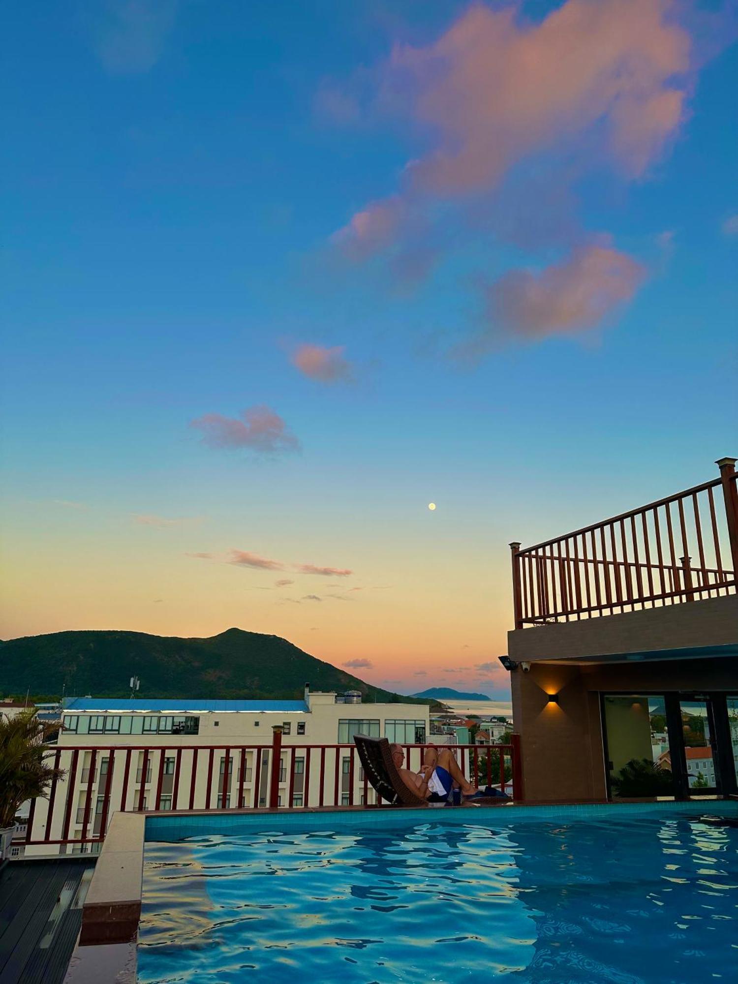 Tuan Ninh Hotel II Chi Khu Co Ong Eksteriør billede
